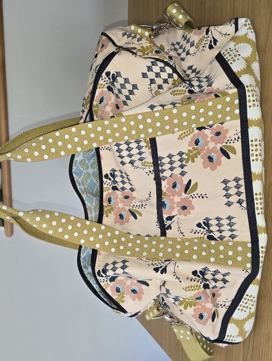 Handbags - Stylish Floral Duffle Bag in Cream and Mustard